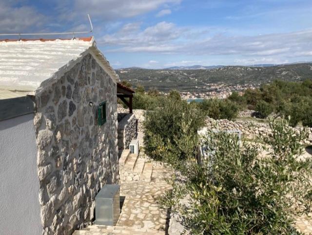 Private Cottage In Olive Grove With Heated Pool Vinisce Exterior photo