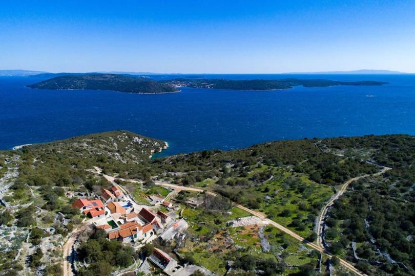 Private Cottage In Olive Grove With Heated Pool Vinisce Exterior photo